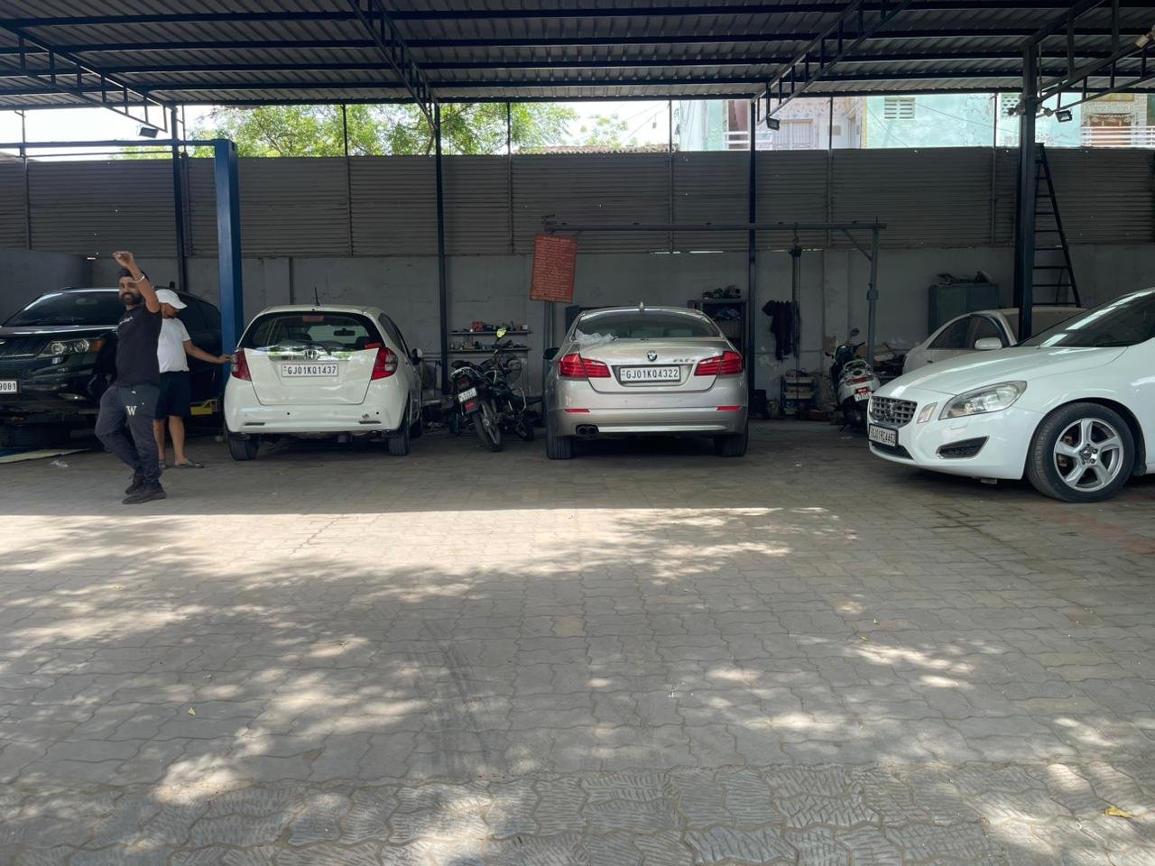 Ganesh Motor Gallery